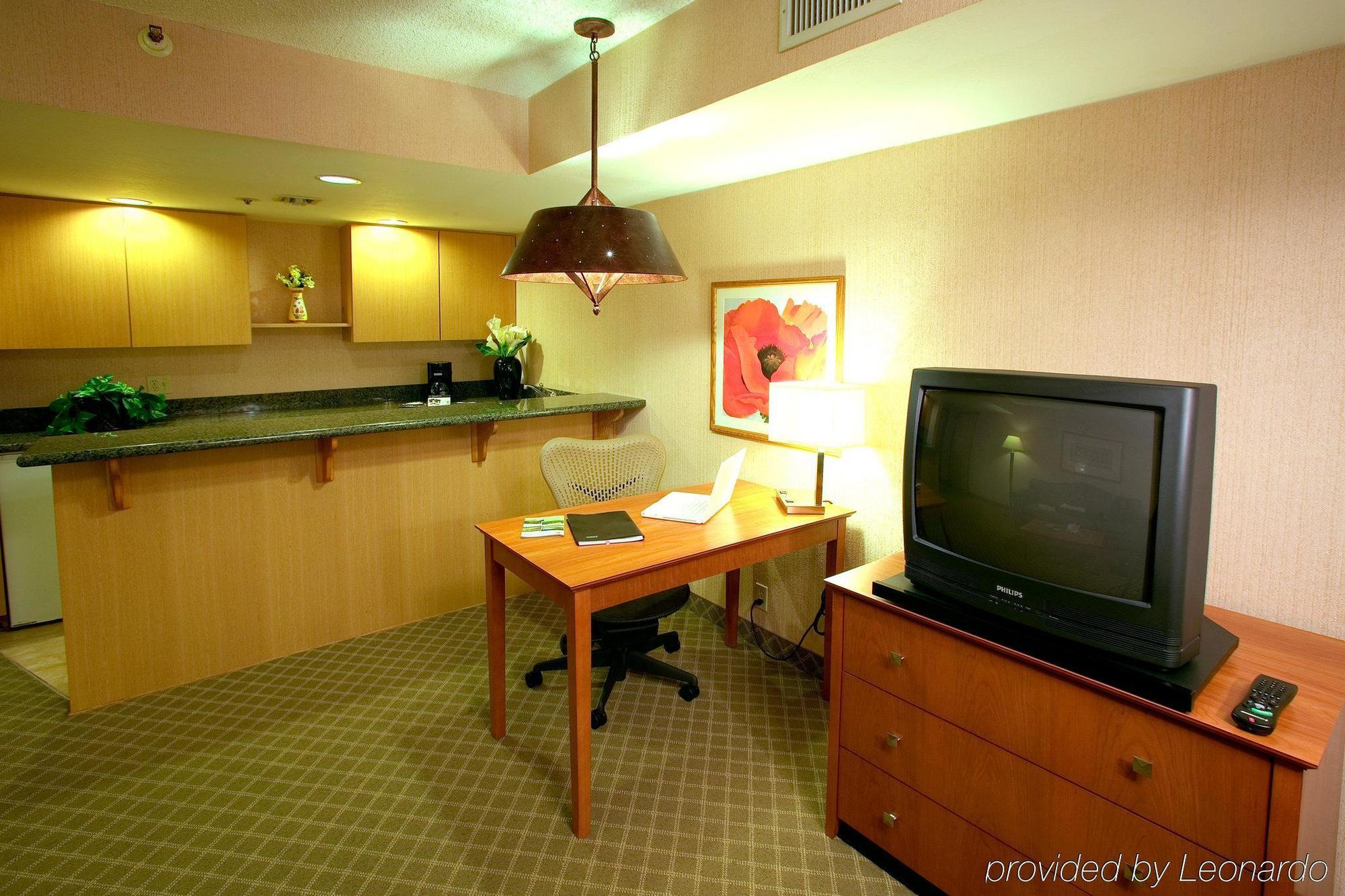 Best Western Plus Scottsdale Thunderbird Suites Habitación foto